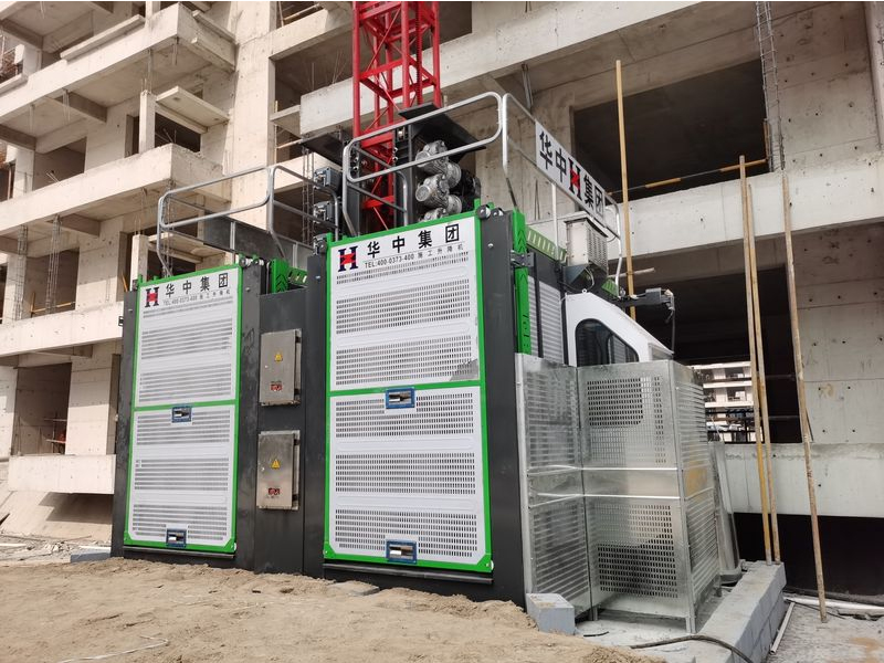 U乐国际起重：高楼建设常用的施工升降机你了解多少？
